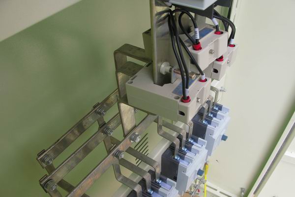 乌兰控制箱-3683讲讲控制箱的使用特点